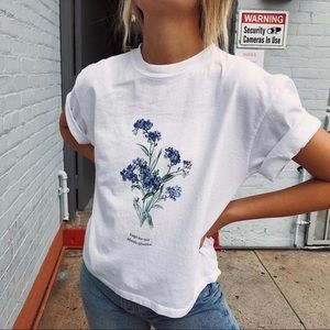 Cute brandy Melville flower bouquet shirt